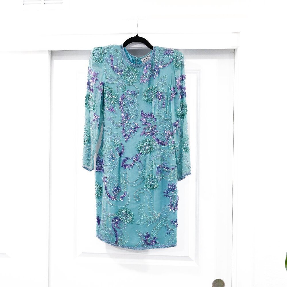 Vintage AJ Bari Size Small Petite 100% Silk Sequin Aqua Long Sleeve Dress